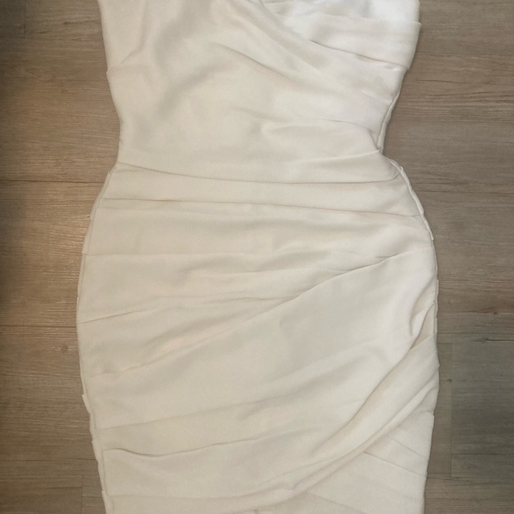 BCBG White Strapless Bandage Dress Size 4